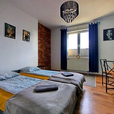 Apartament Z Ogrodem W Sercu Torunia Екстериор снимка